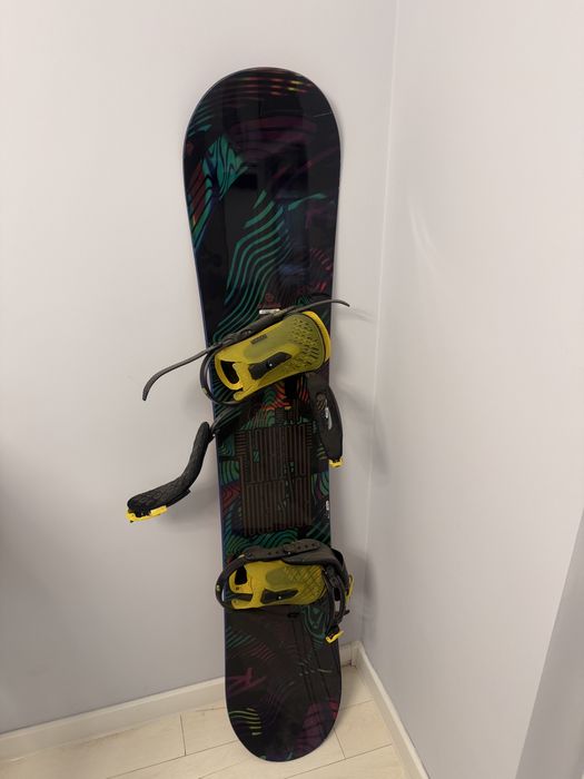 Все в комплекте Сноуборд фирмы Rossignol оригинал почти новая