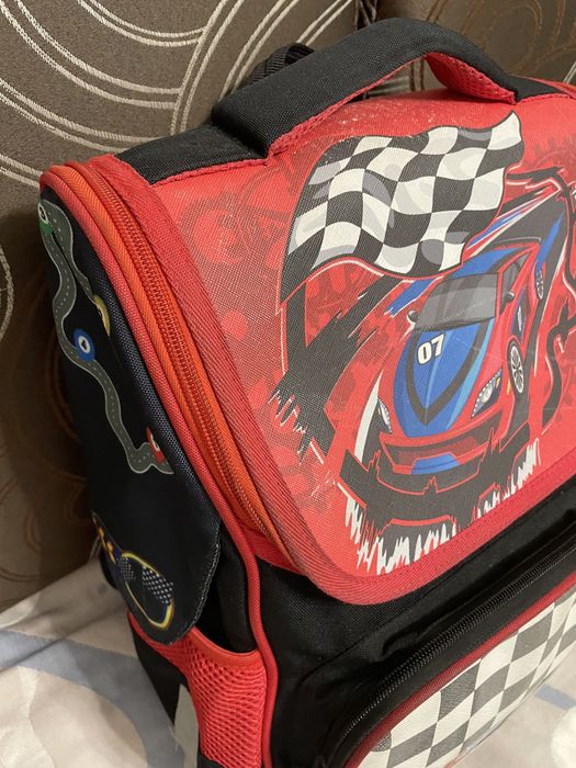 Твердый рюкзак детский