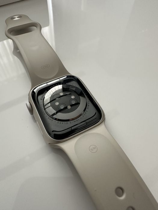 Apple Watch Series 7 – 41 mm Starlight (часовник apple 7 серия)