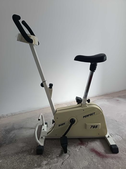 Bicicletă Fitness în stare impecabilă. Preț 199 Ron.