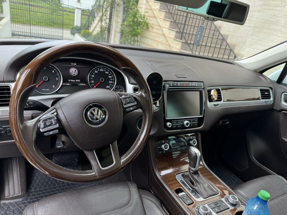 VOLKSWAGEN Touareg 2015 — imagine 41