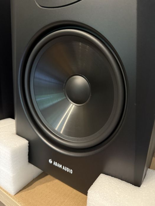 Monitoare audio Adam Audio T8V