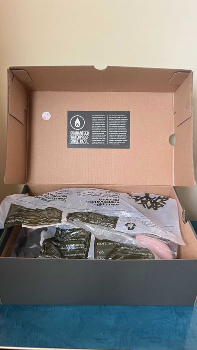 Timberland
Bocanci impermeabili de piele nabuc 6" Premium 38.5