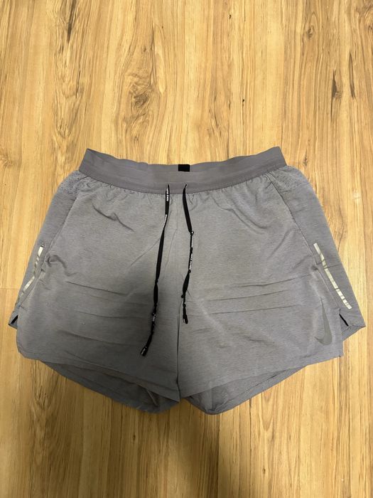 Разпродажба nike дрехи