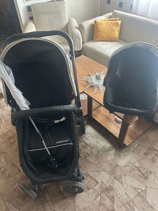 Количка mothercare и столче за кола за новородено