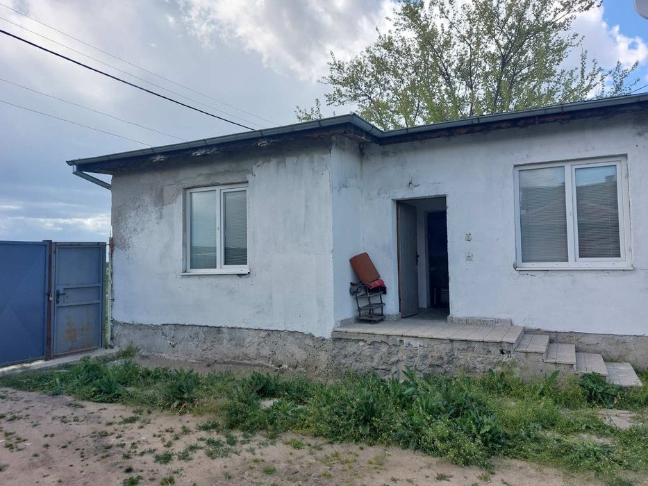 Къща в село ТРУД