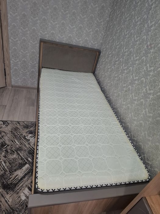 Продам кровати,90×200