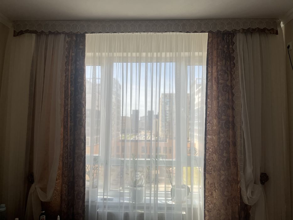 Продам шторы с тюлью