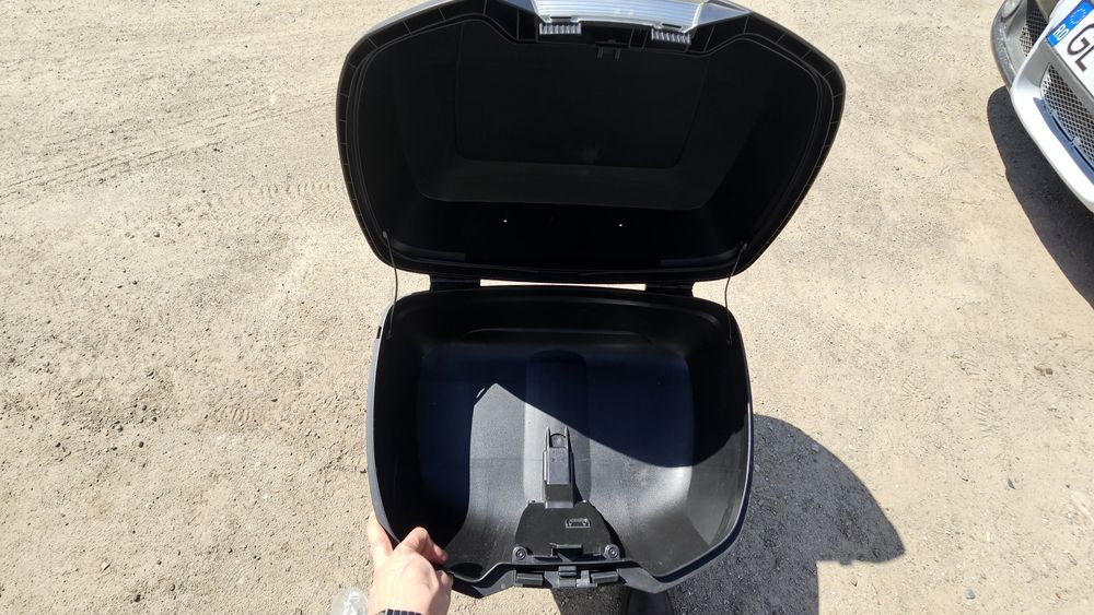 Super ofertă! Top Case SHAD SH44 + placă de montare