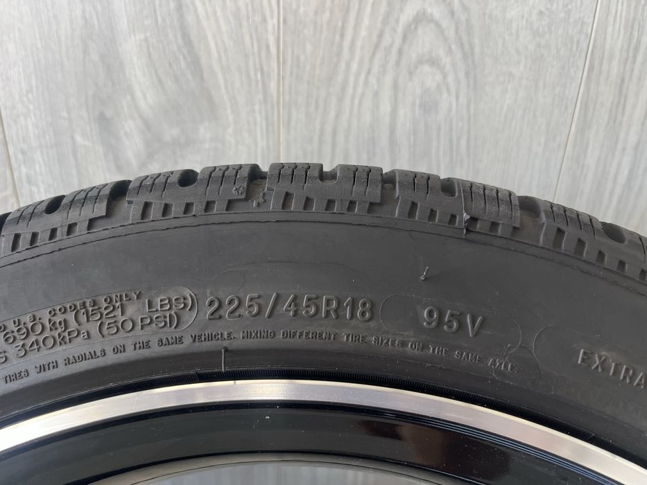 Оригинални джанти АМГ 18 цола 5х112 за Мерцедес Ц-класа АМГ W205 със зимни гуми 225/45/18