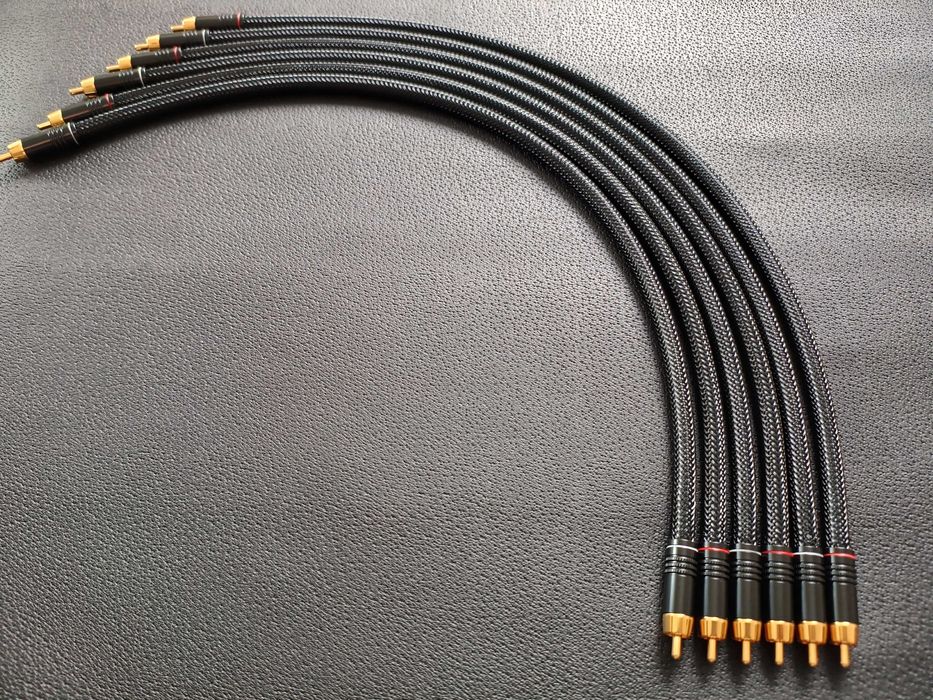 Cabluri audio profesionale Canare LV-77S  RCA tată → RCA tată  1 m