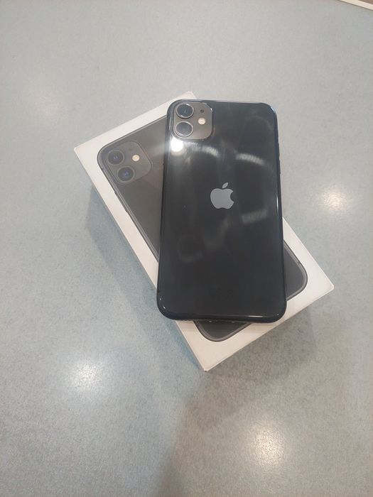 Iphone11. Память128gb. bat70%   Iphone 14. 128 gb. bat86%