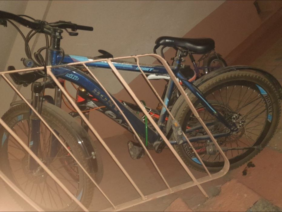 Два велосипеда как новые