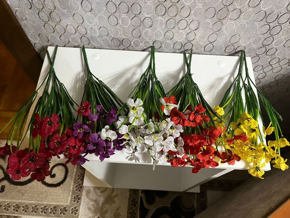 исскуственные цветы на родительский день