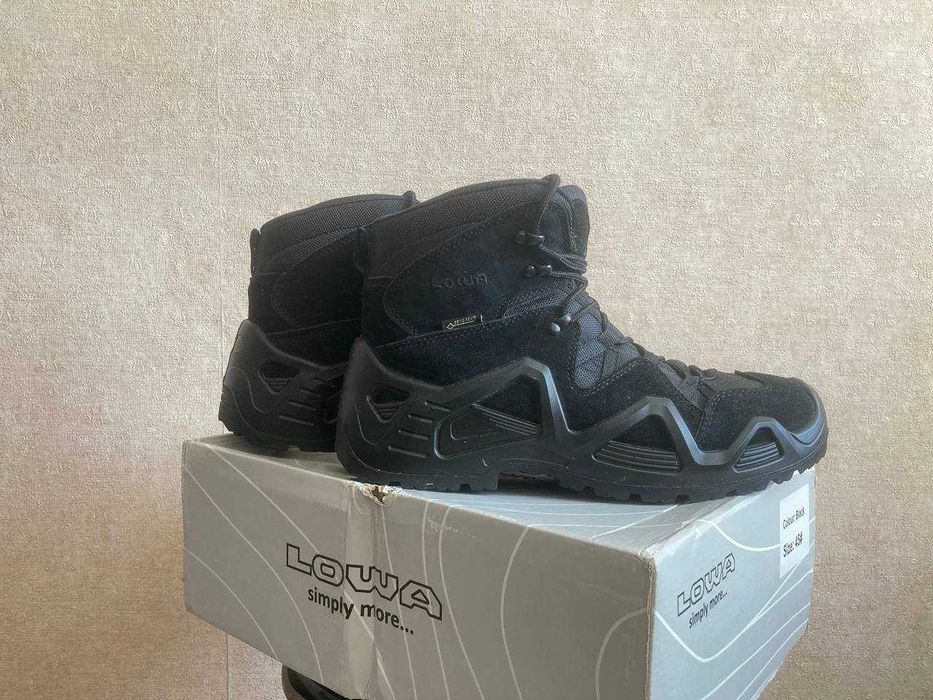 Продам тактические ботинки Lowa Zephyr.