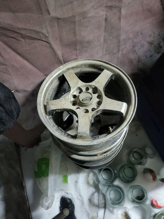 Продам диски R15.