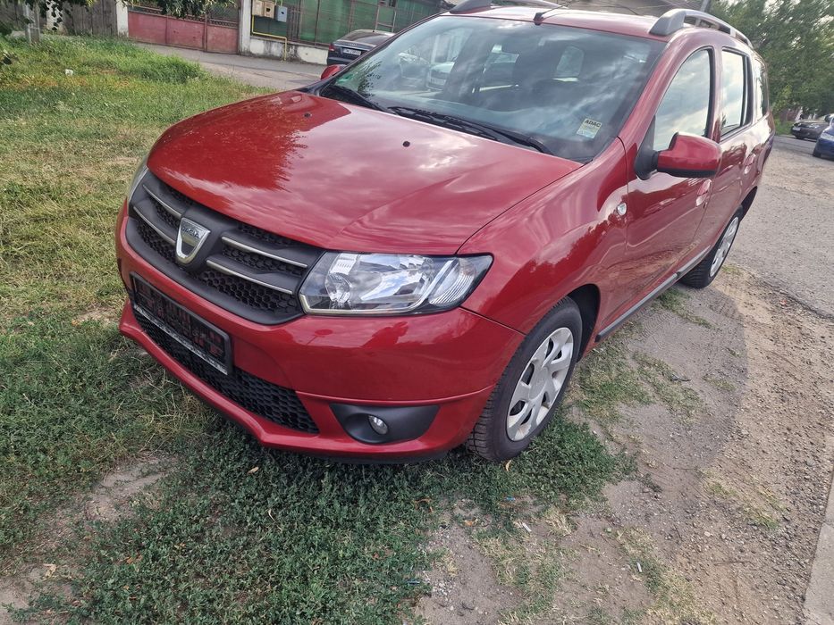 Dacia Logan MCV cu clima și navigație