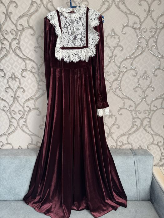 Вечерние платья 46-48 размеров