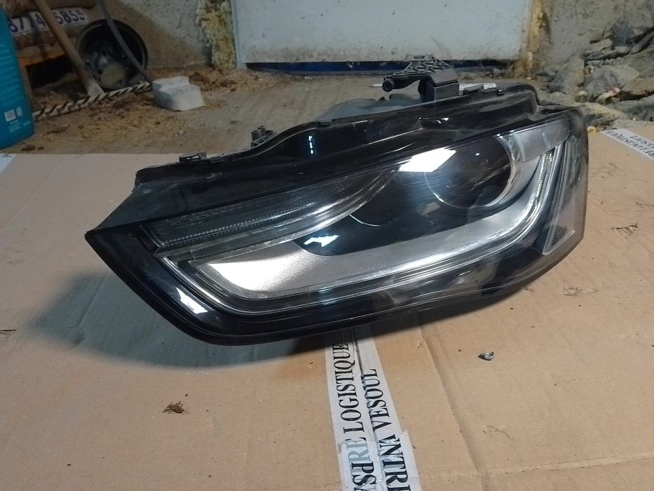 Фар за Ауди А4b8,5