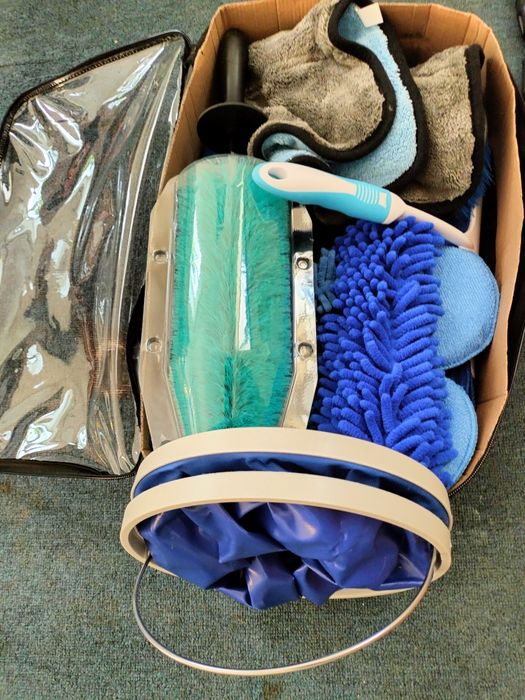 Аксессуары для мытья автомобиля