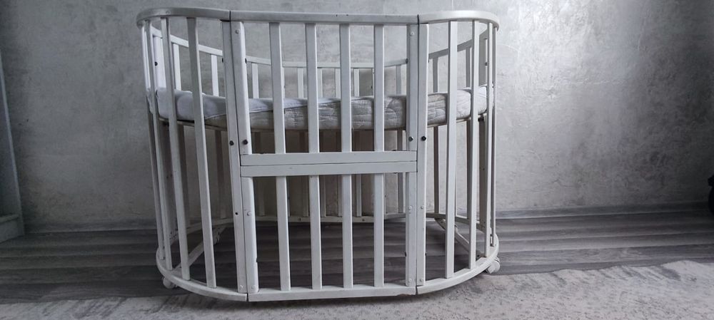 Продам манеж в хорошем состояний б/у