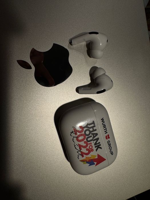 Apple AirPods Pro 2nd gen [2022]