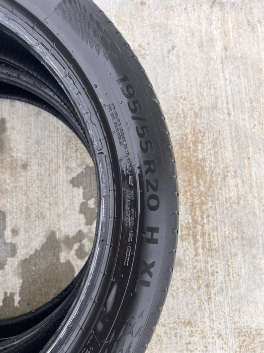 Set Anvelope Continental ultra contact 195/55/20 excelente