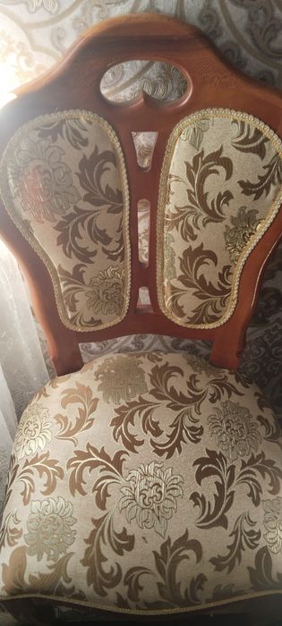 Стол стул сотилади