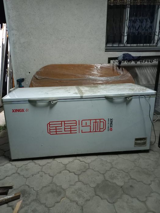 Продам морозильник