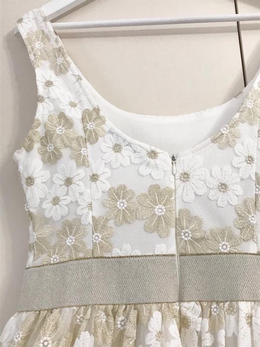 Rochie eleganta deosebita