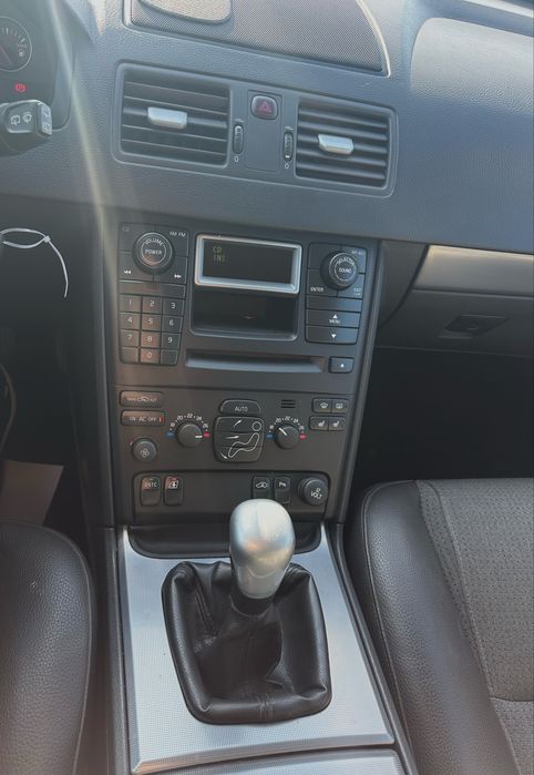 Volvo XC90 4X………