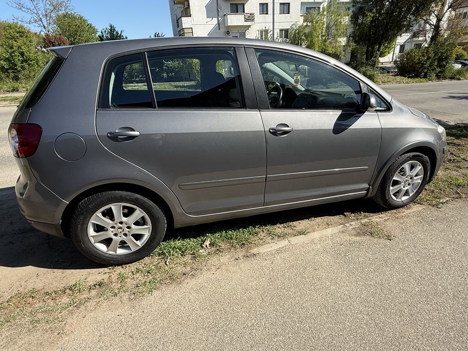 Se vinde Golf 5 plus 2006