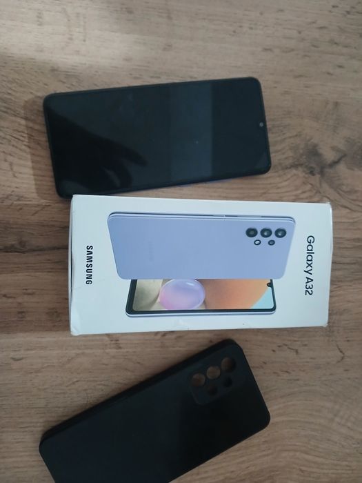 Телефон самсунг а32  4/128 сотилади без царапин