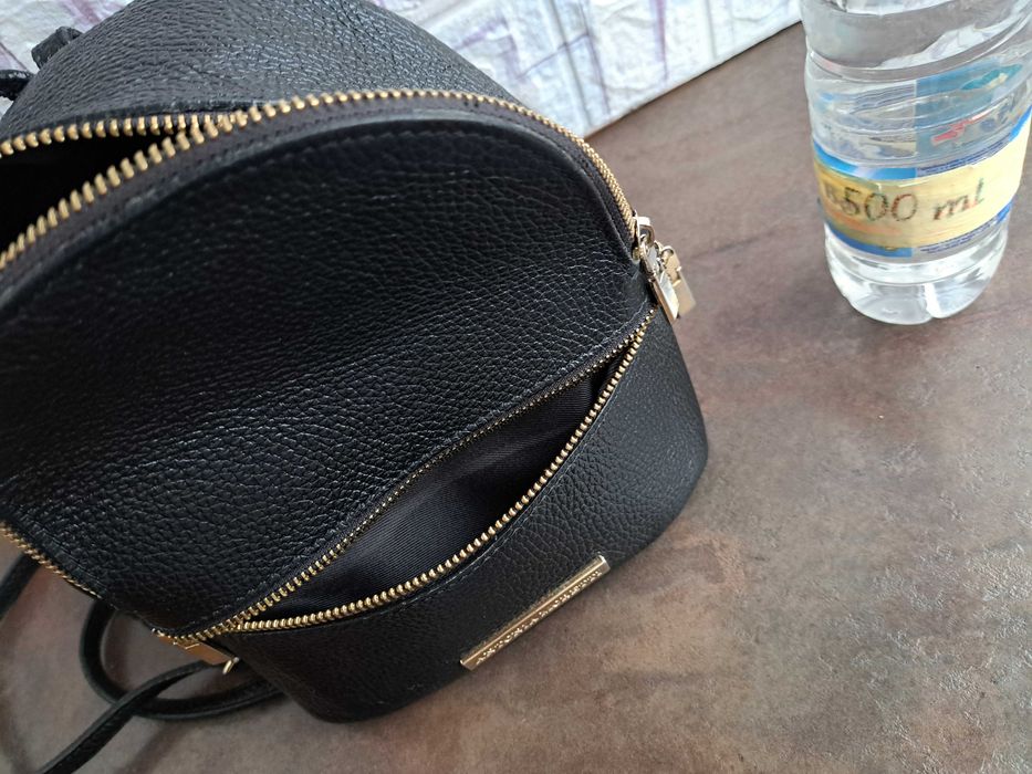 дамска раница,черна кожена,чанта,Antonia Moretti -естествена кожа