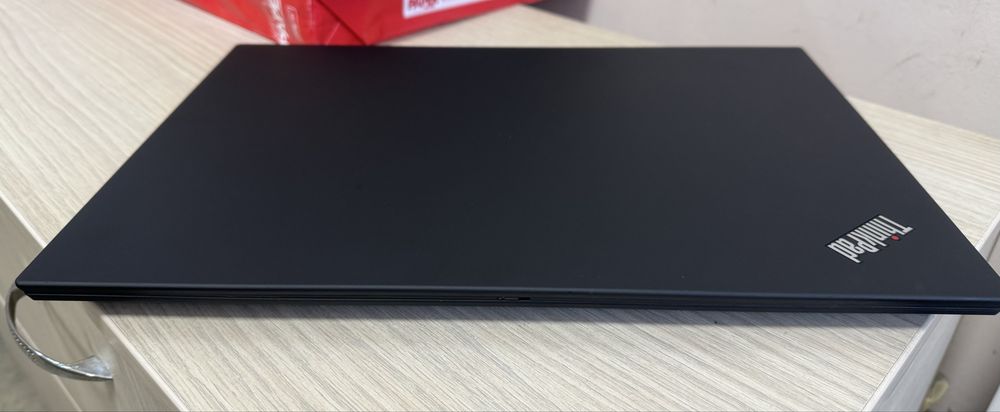 Lenovo thinpad T15 Gen.2 i5-1135G7/Ram 16Gb/ssd 256Gb Windows 11 Pro cu licenta