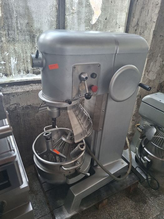Планетарен миксер HOBART 30 литра