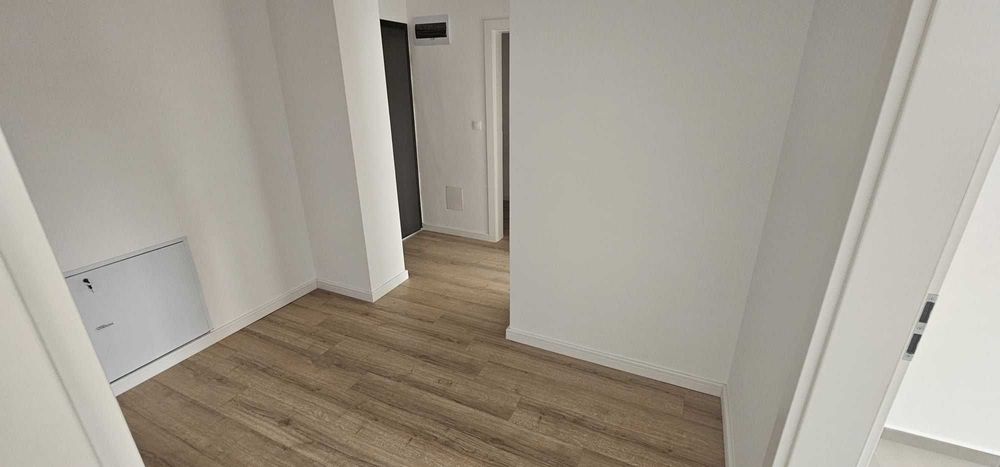 OFERTA SPECIALA - Centru Comercial la Maurer de 59mp la parter pt businessul tau