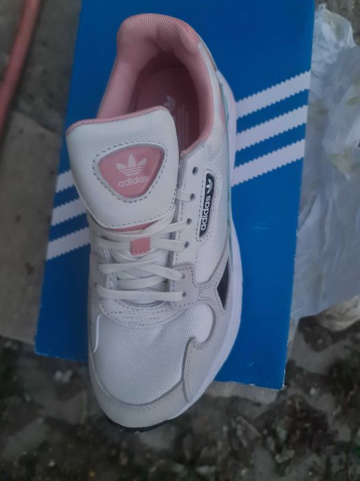 Маратонки adidas Falcon W