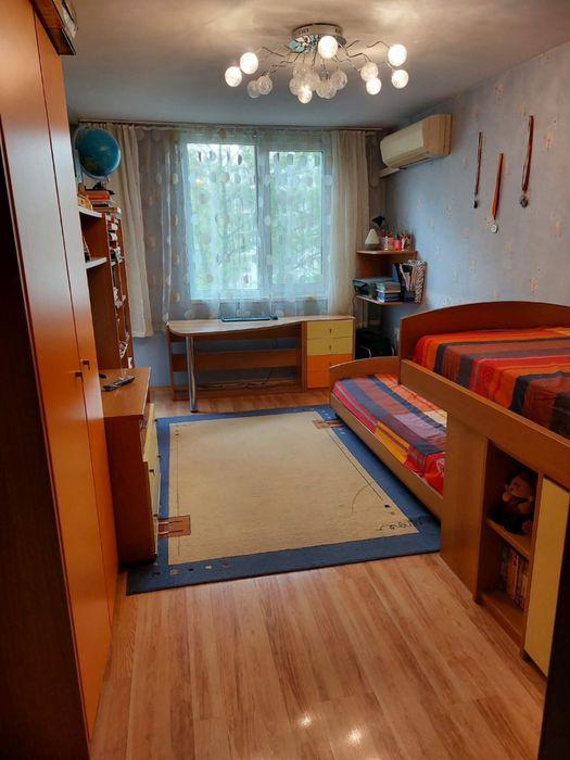 Детска спалня NEOSET и Старинни мебели