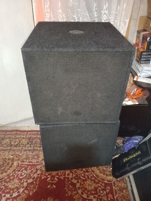 2 bași 18 toli amplificator 4x1000 w putere dmx