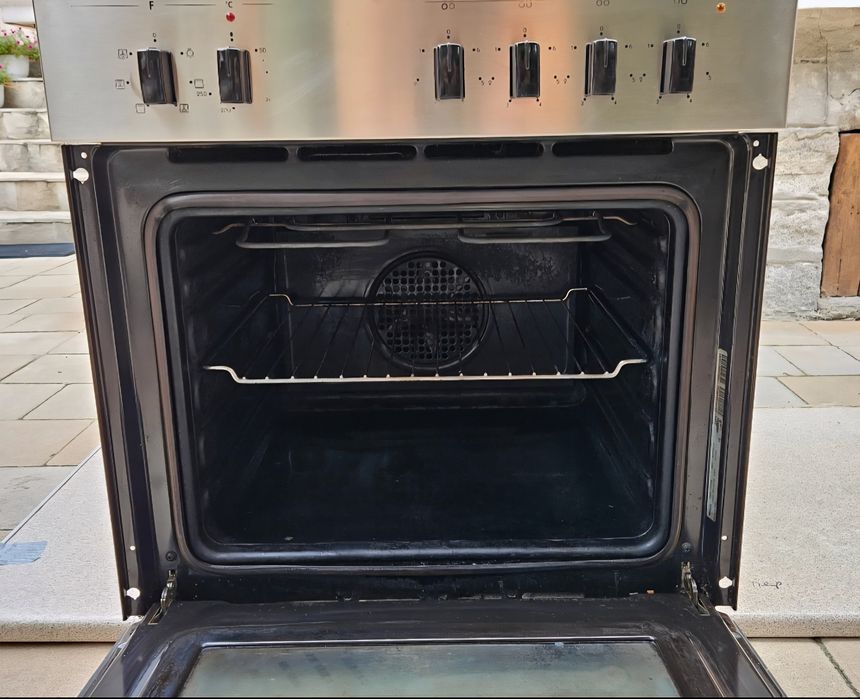 Whirlpool фурна AKP 335IX