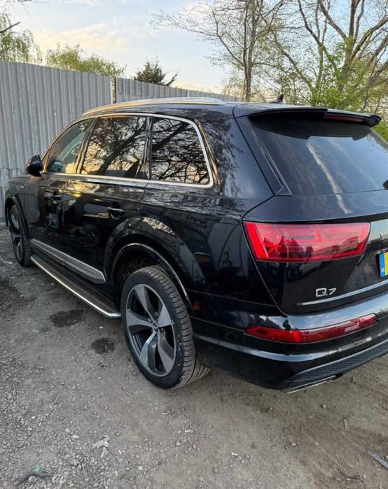 Dezmembrez audi Q7 4M model 2018