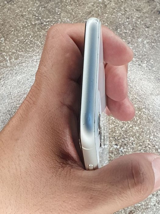 iPhone 11 128 GB epple