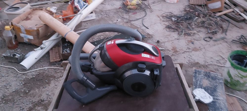 Пылесос. LG. SAMSUNG.Rebus