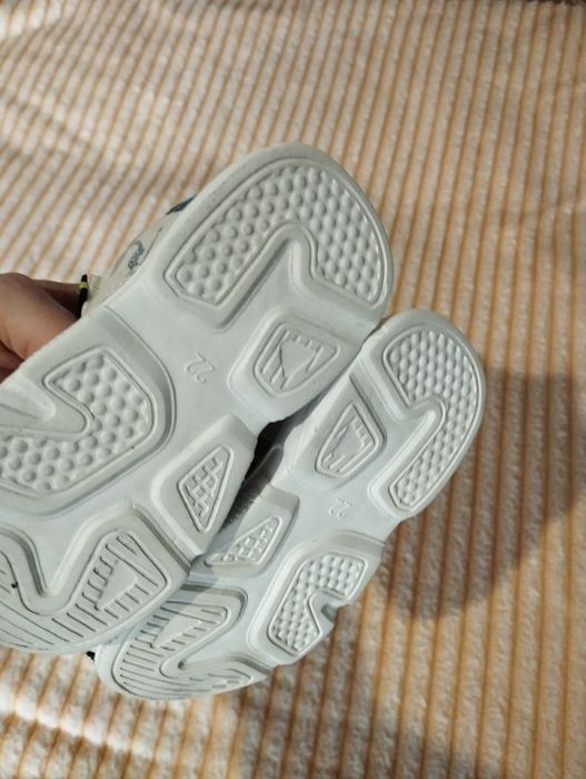 Продам Сандали в отличном состоянии