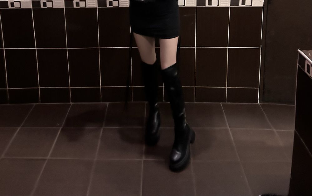 Продам ботфорты новые