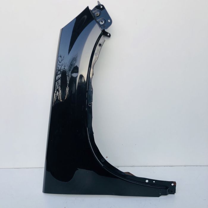 Aripa dr fata vw Tiguan cod de culoare LC9X