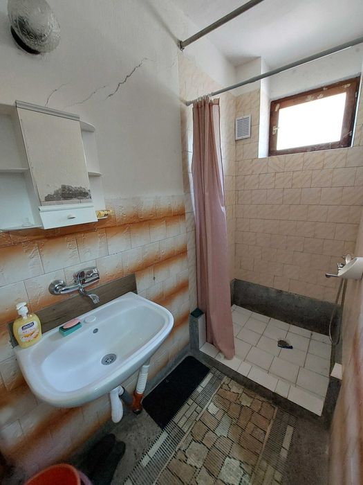 СОБСТВЕНИК ПРОДАВА къща в град Меричлери, обл.Хасково