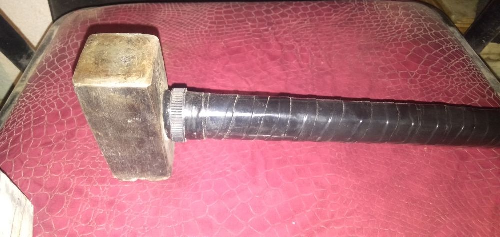 Продам молоток отличном состоянии