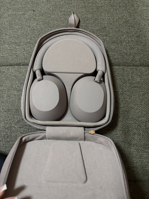 Sony WH-1000XM5